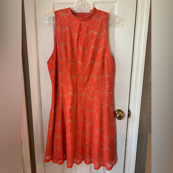 NWT Coral Lace Dress - Picture 1 of 4